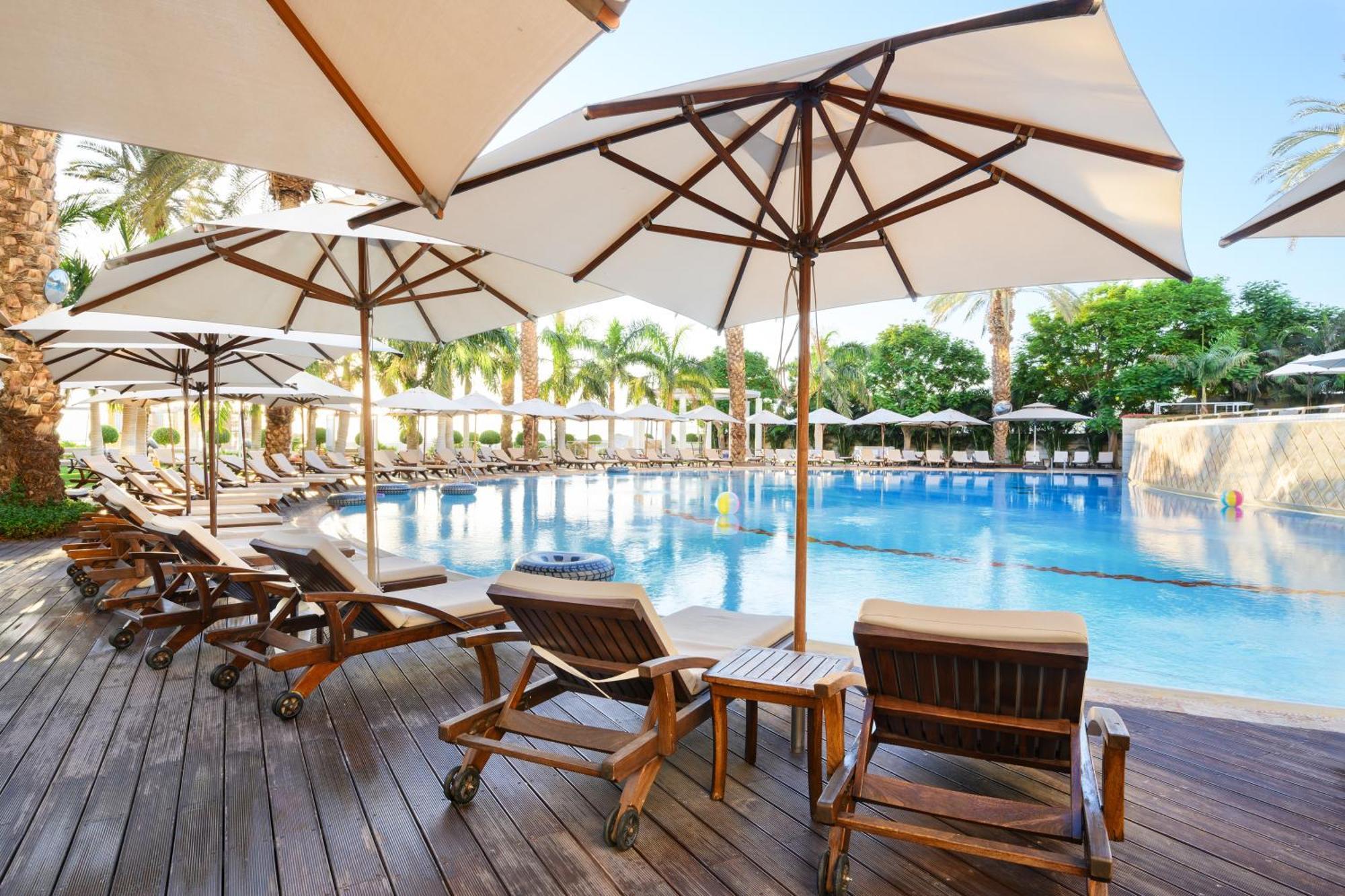 Nevo By Isrotel Collection Én-Bokek Kültér fotó Pool at the Hilton Tel Aviv
