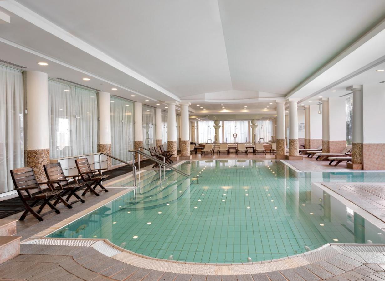 Nevo By Isrotel Collection Én-Bokek Kültér fotó The swimming pool at the hotel